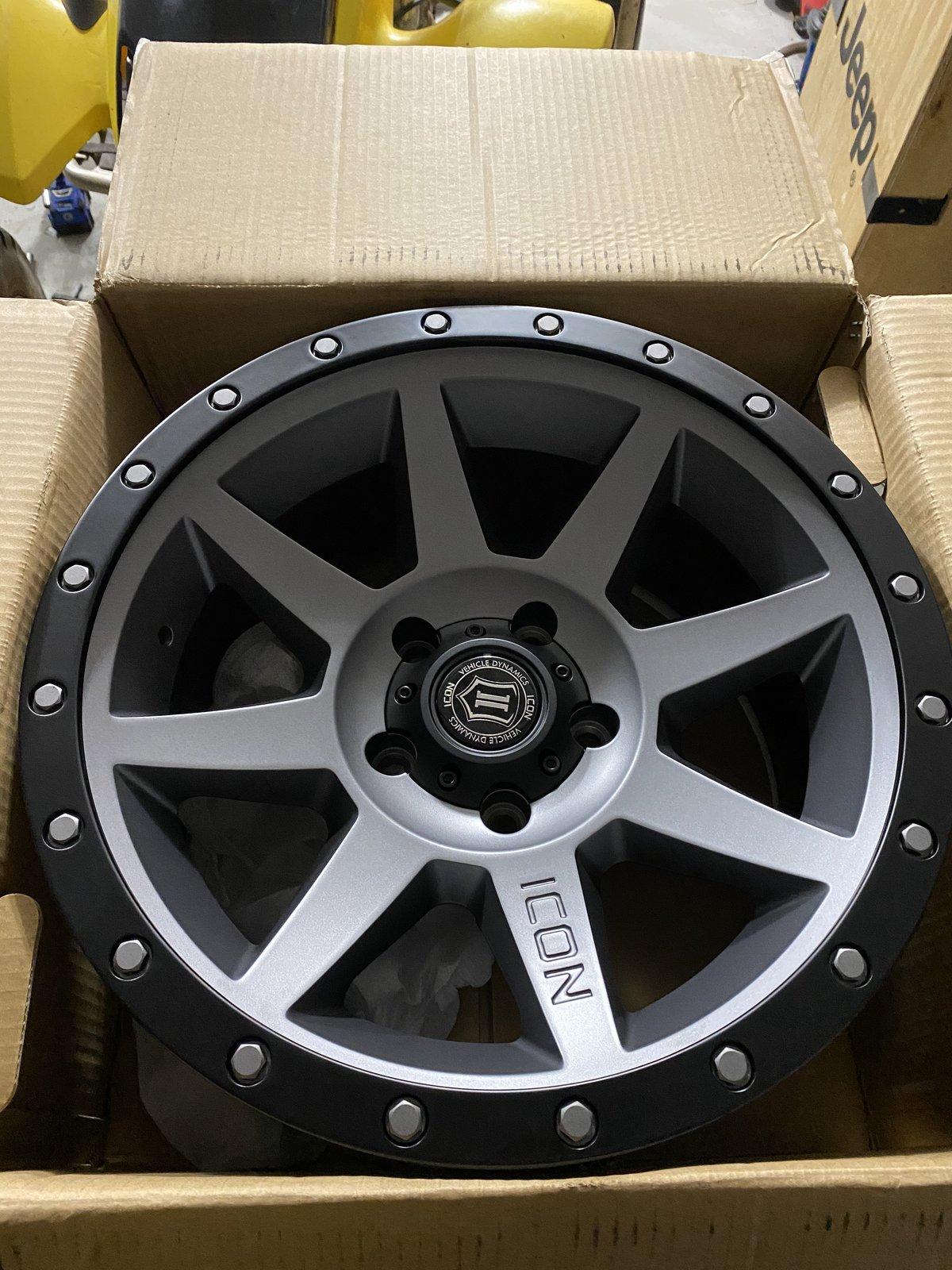 Jeep Wrangler JL Icon wheels C81DC00B-C22D-42DD-BC58-6721153FB6FC