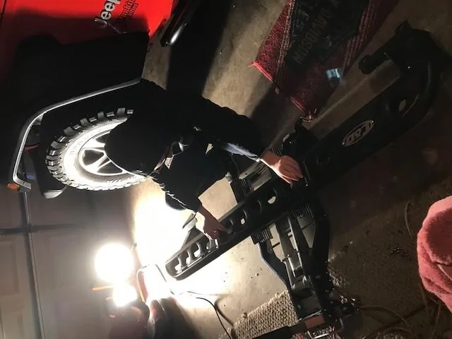 Jeep Wrangler JL LOD Destroyer vs ROAM Frame mounted steps r