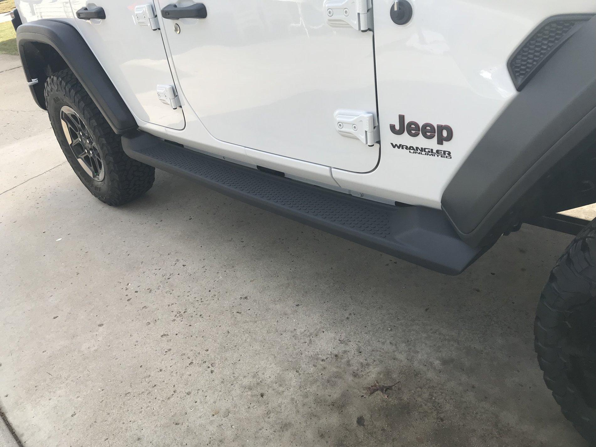 Jeep Wrangler JL Mopar sidesteps install? EEA57C75-5A09-4055-AB64-0C0D9C9768DB
