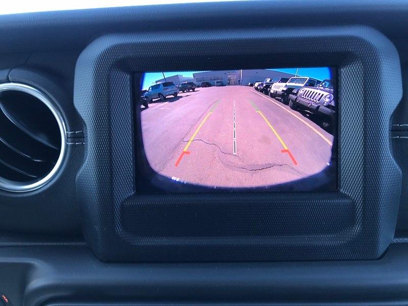 Jeep Wrangler JL Boomerang Launches Tire Cover Line Designed for New Jeep Wrangler JL Backup Camera System 001-dash