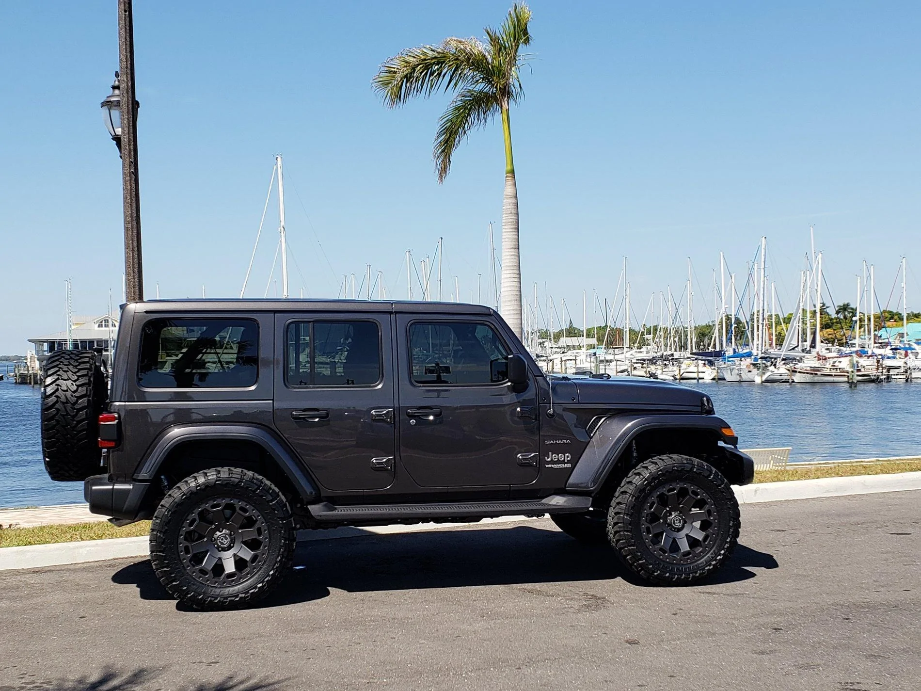 Jeep Wrangler JL JLU Sahara - 35s or 37's? 20180324_120343