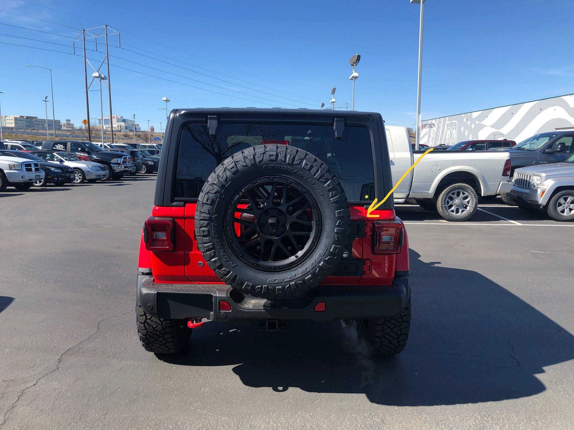 Jeep Wrangler JL Is Tailgate Reinforcement Needed? 104838E2-1E8A-422D-BF41-52E2BC4EEE53
