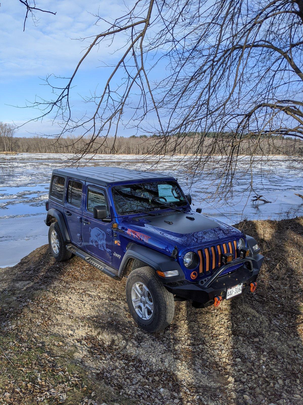 Jeep Wrangler JL A Driftless Drive in Wisconsin IMG_20191218_134117