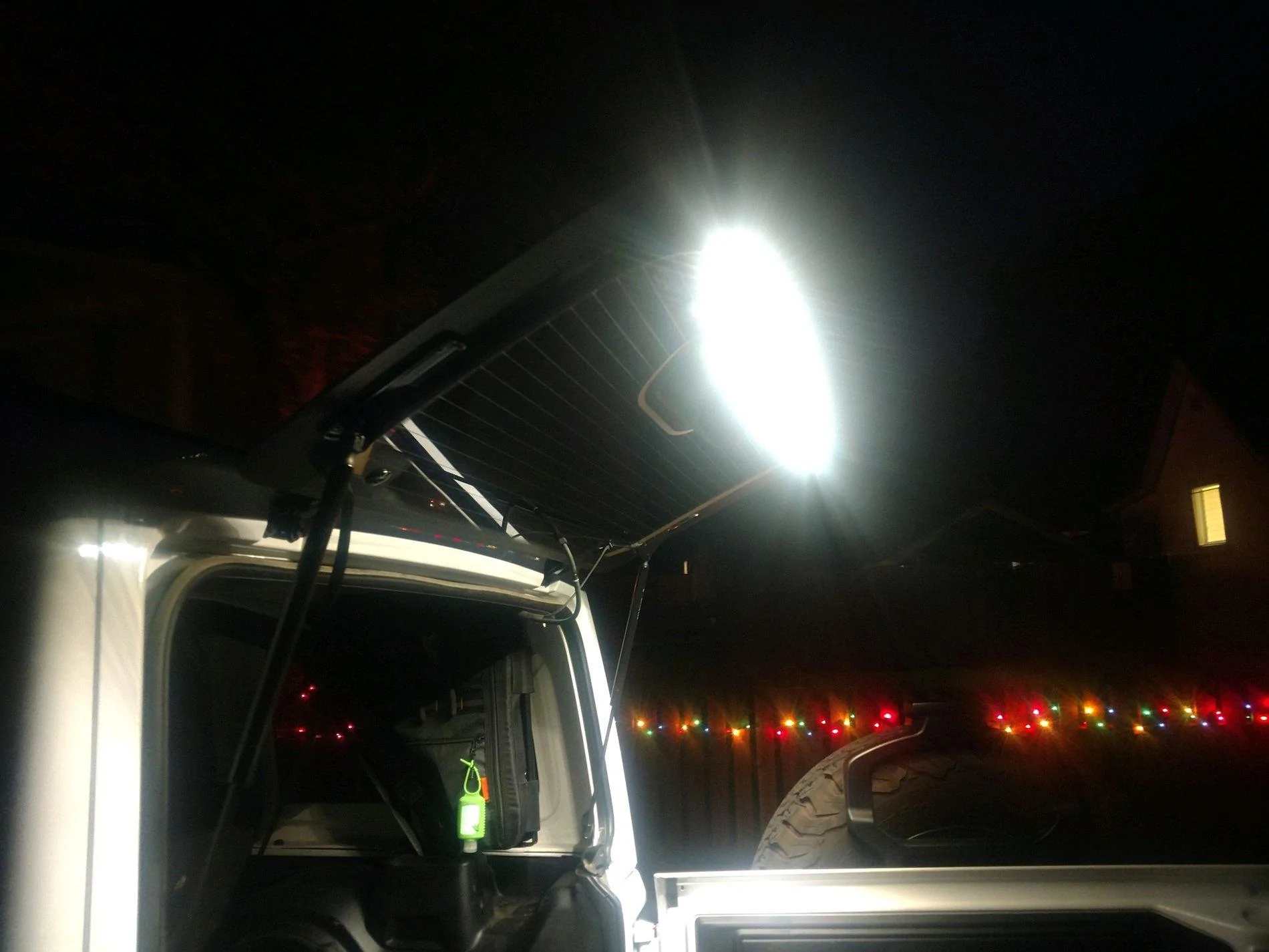 Jeep Wrangler JL DIY: Rear hatch LED light strip IMG_20191214_174012234_BURST000_COVER_TOP
