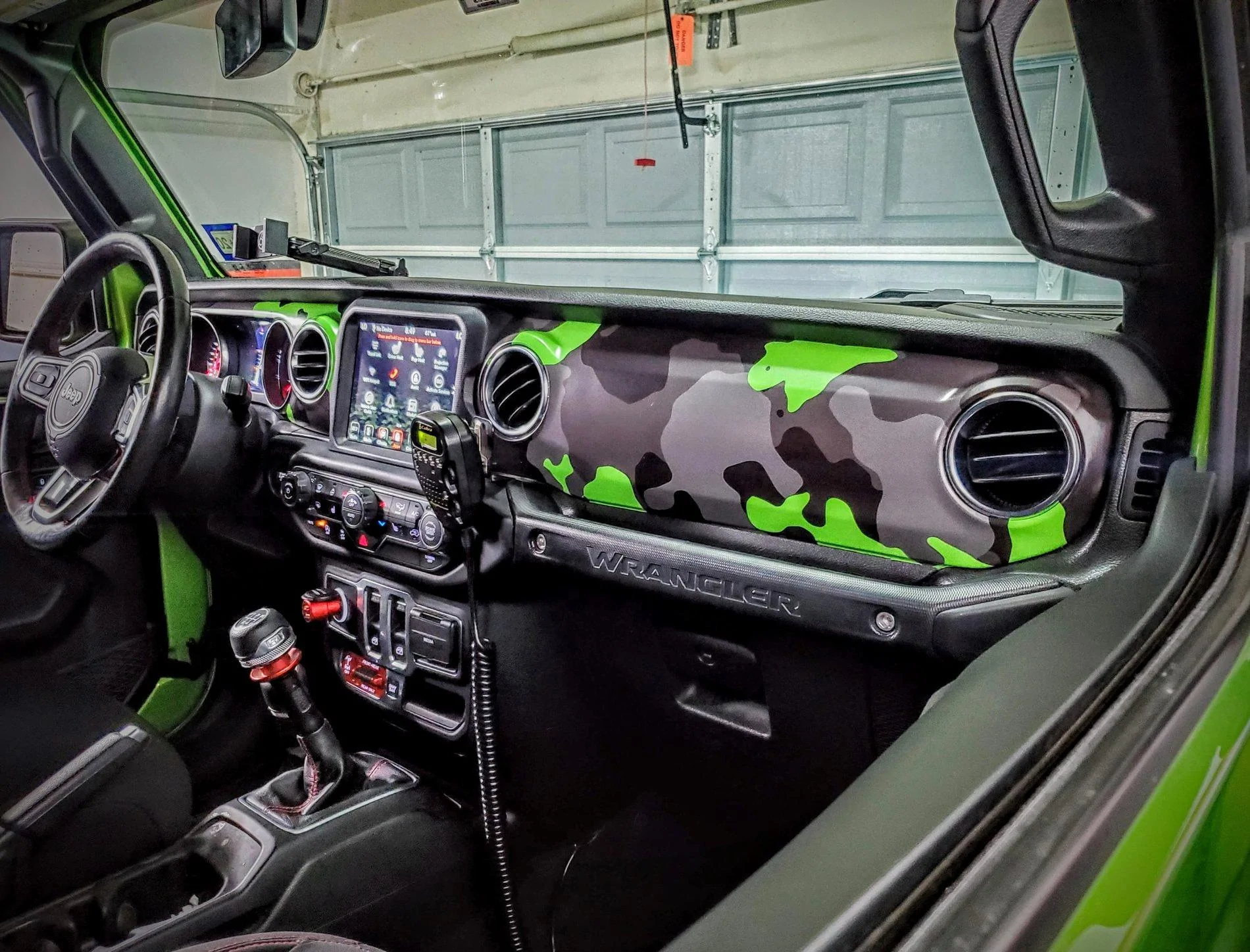 Jeep Wrangler JL Camo Dash imag
