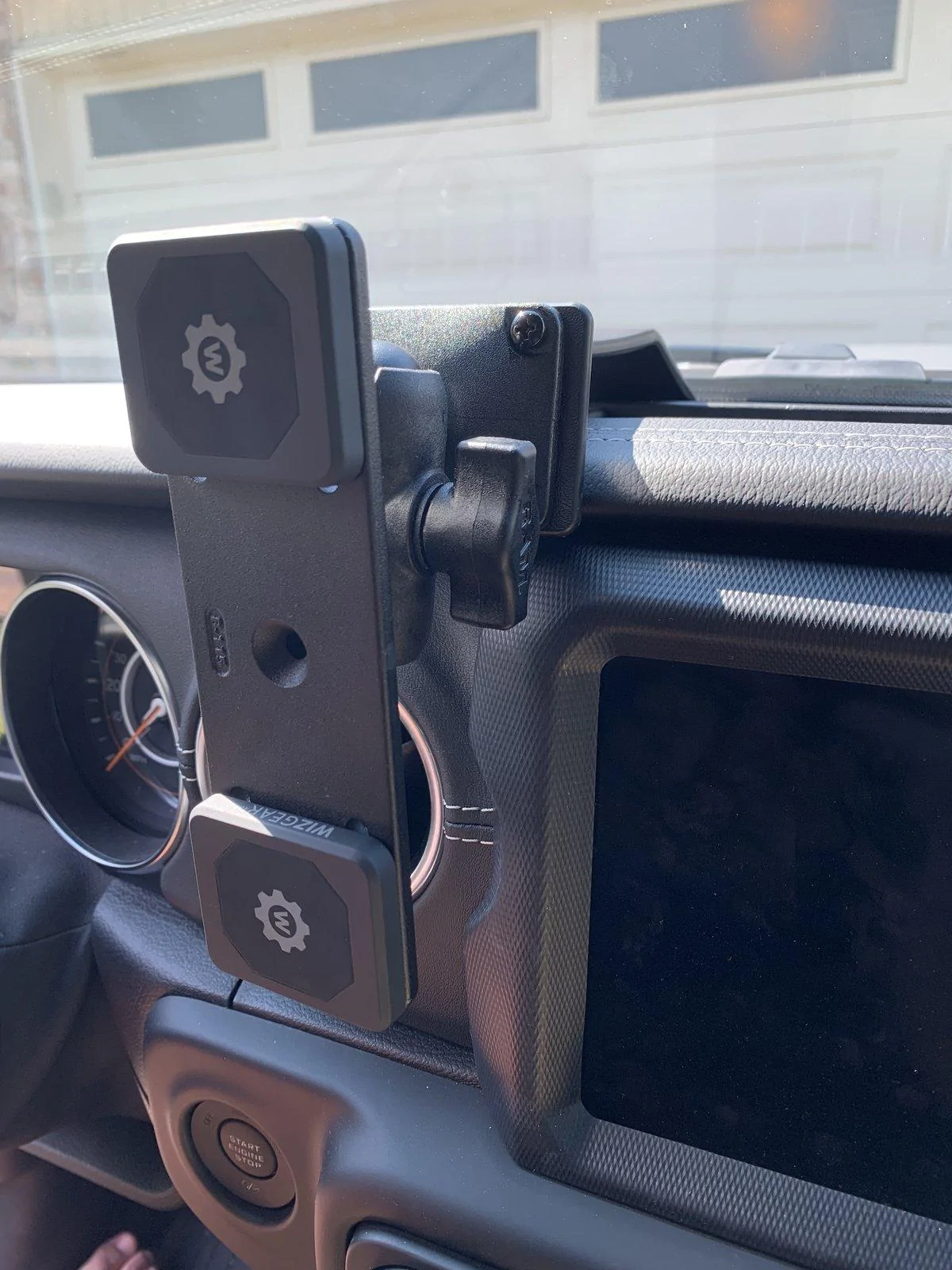 Jeep Wrangler JL Cellphone Holder for JLU Rubicon E9A0A715-1321-417B-860F-1575B2946988