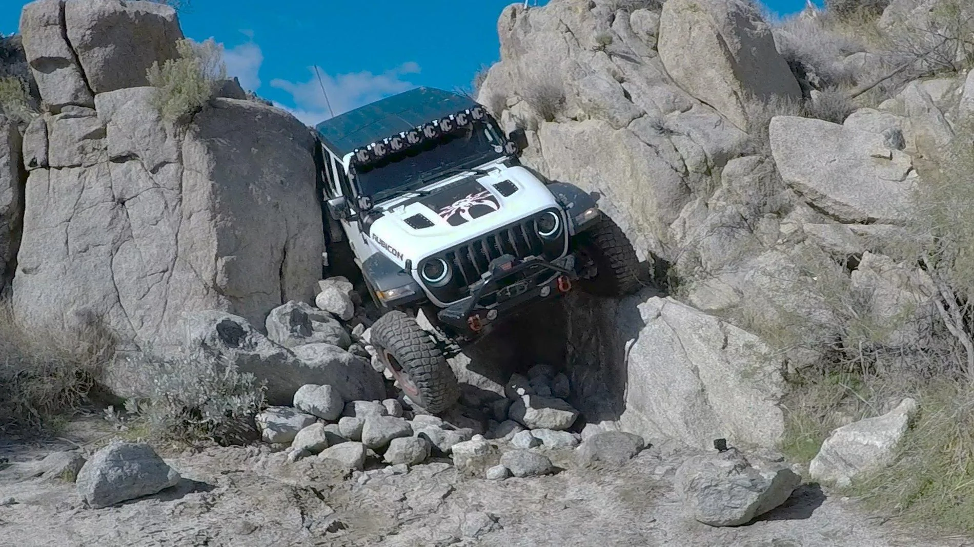Jeep Wrangler JL Pinyon Mountain Trail (Squeeze and JLU) S2