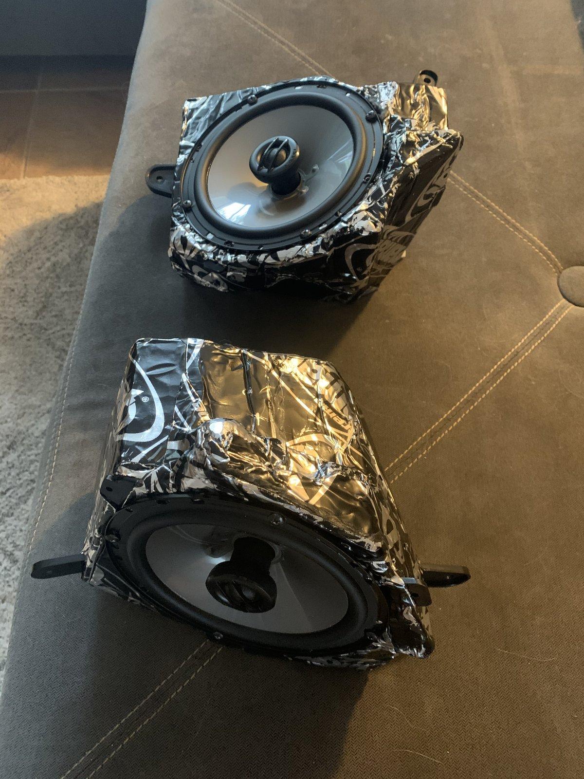 Jeep Wrangler JL 6” component speakers. Where? 5E262180-BA9E-48C2-954F-DBE8C96BD988