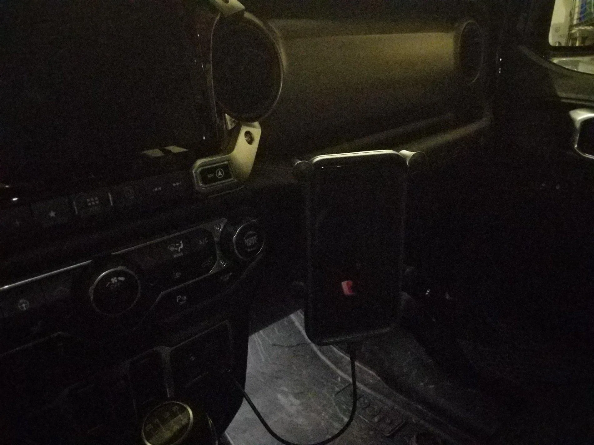 Jeep Wrangler JL Alpine x409 headunit installed. Review and first thoughts DSC_0039