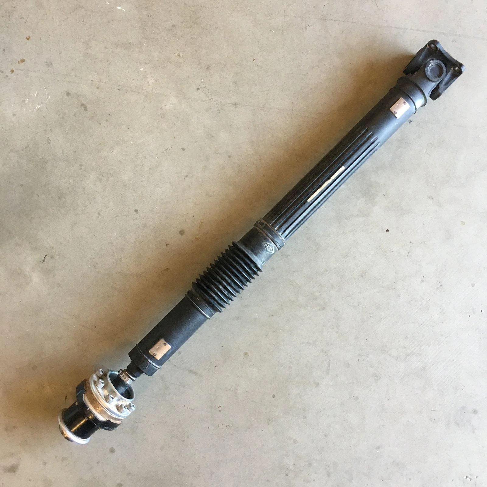 Jeep Wrangler JL OEM Front Driveshaft DE426C91-6223-422F-8654-0034AD463699