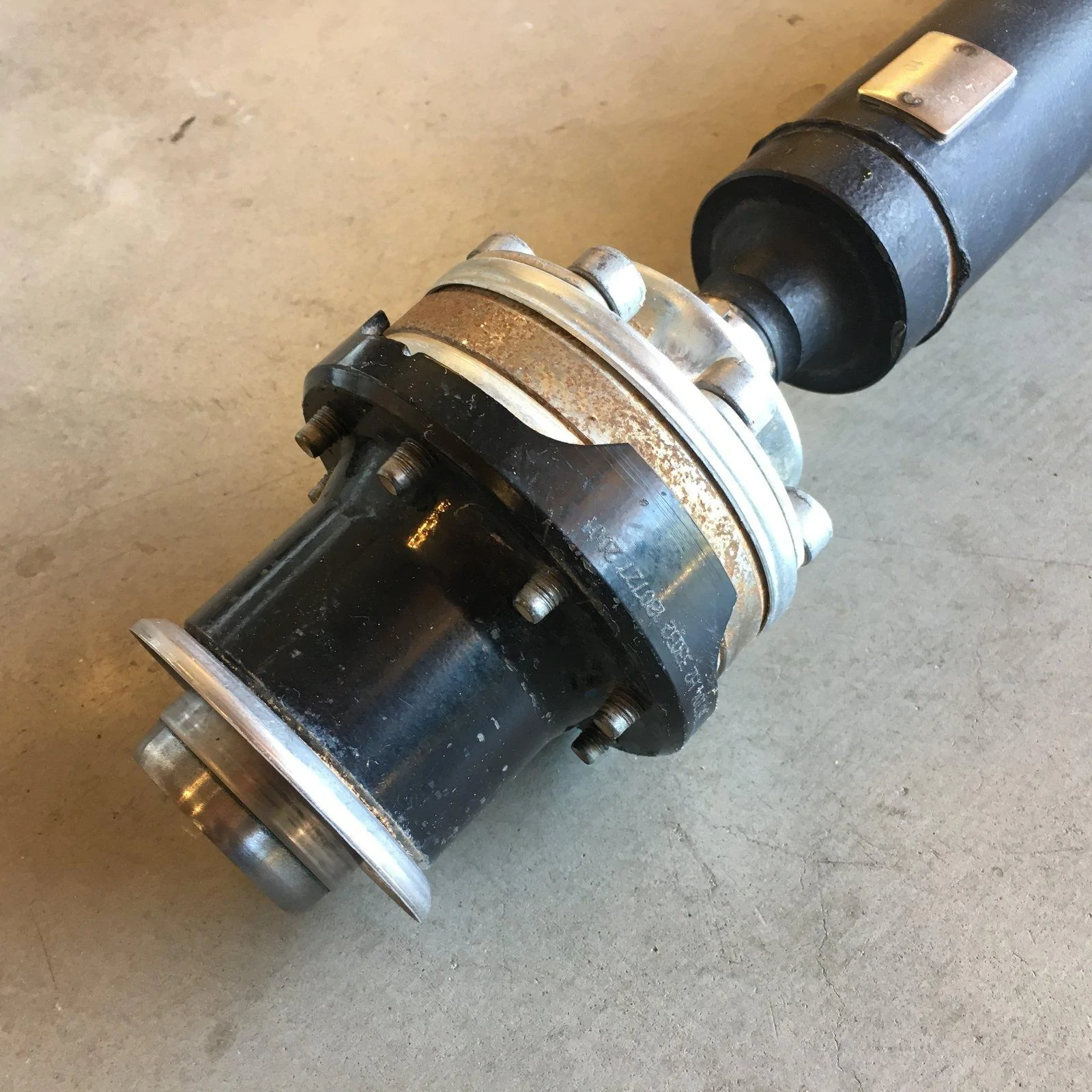 Jeep Wrangler JL OEM Front Driveshaft D2DF6366-71E3-4712-AC67-2336D0223201
