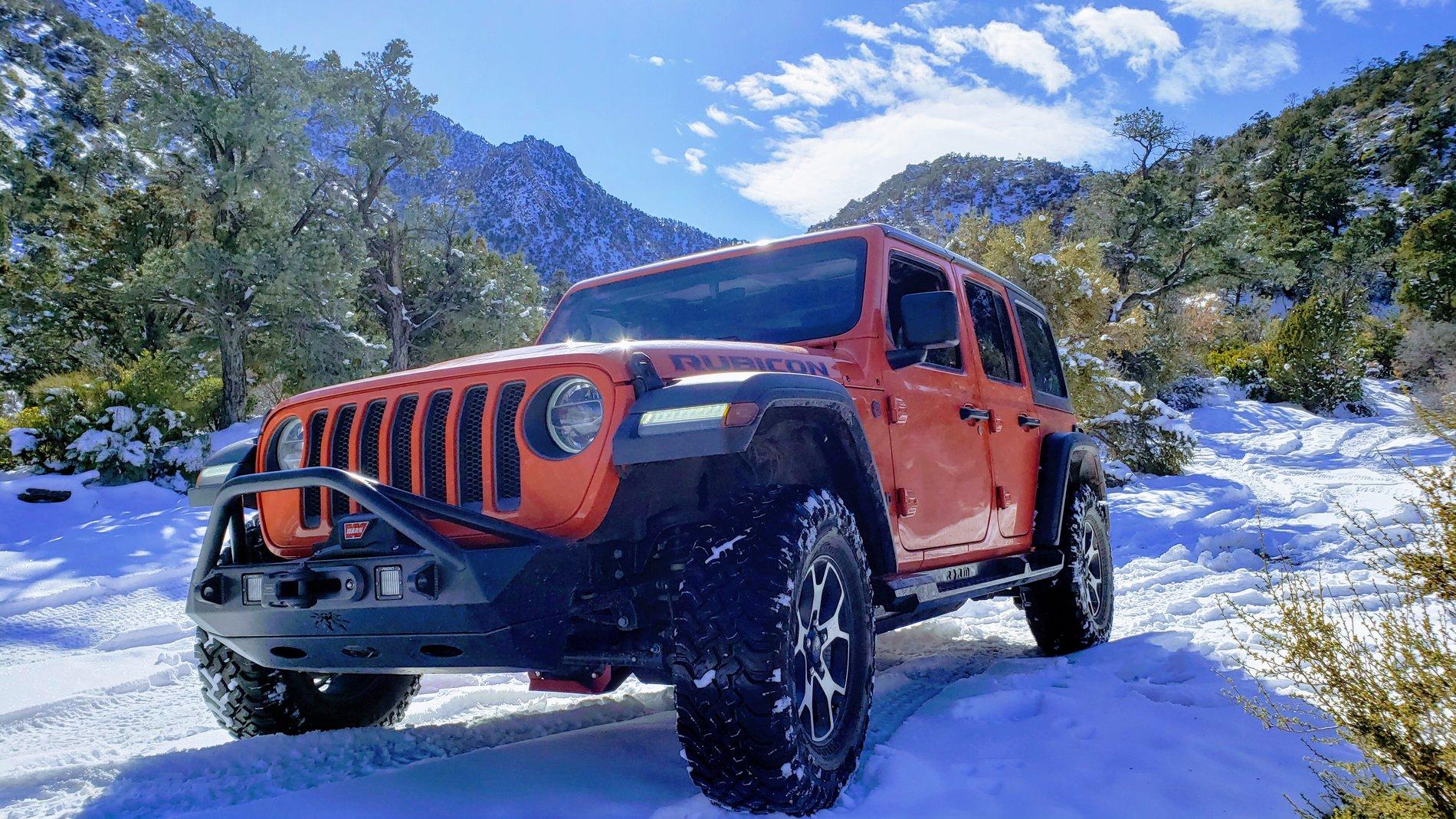 Jeep Wrangler JL Sliders / Step sides / Rock rails E557FB30-E3B4-493B-8D08-73E1067D2150