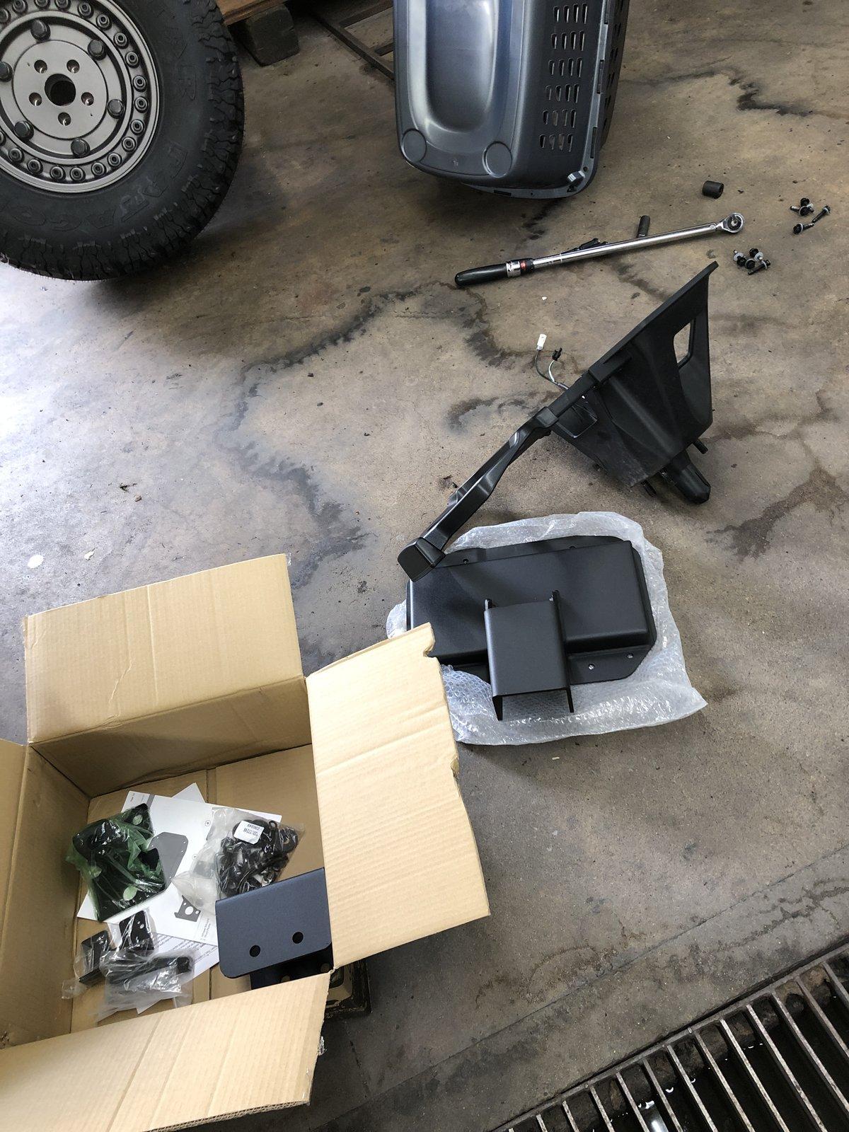 Jeep Wrangler JL Is Tailgate Reinforcement Needed? 58827750844__0581A5FD-8E92-4BC9-9D77-2F788FC52B23.JPG