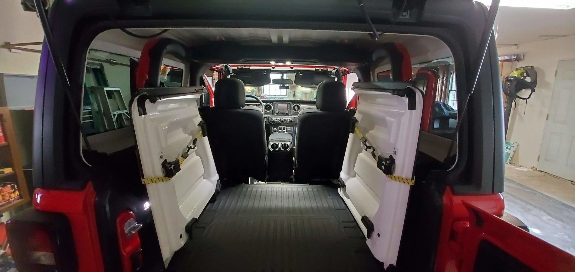 Jeep Wrangler JL 2 door freedom panel storage 20200111_100626
