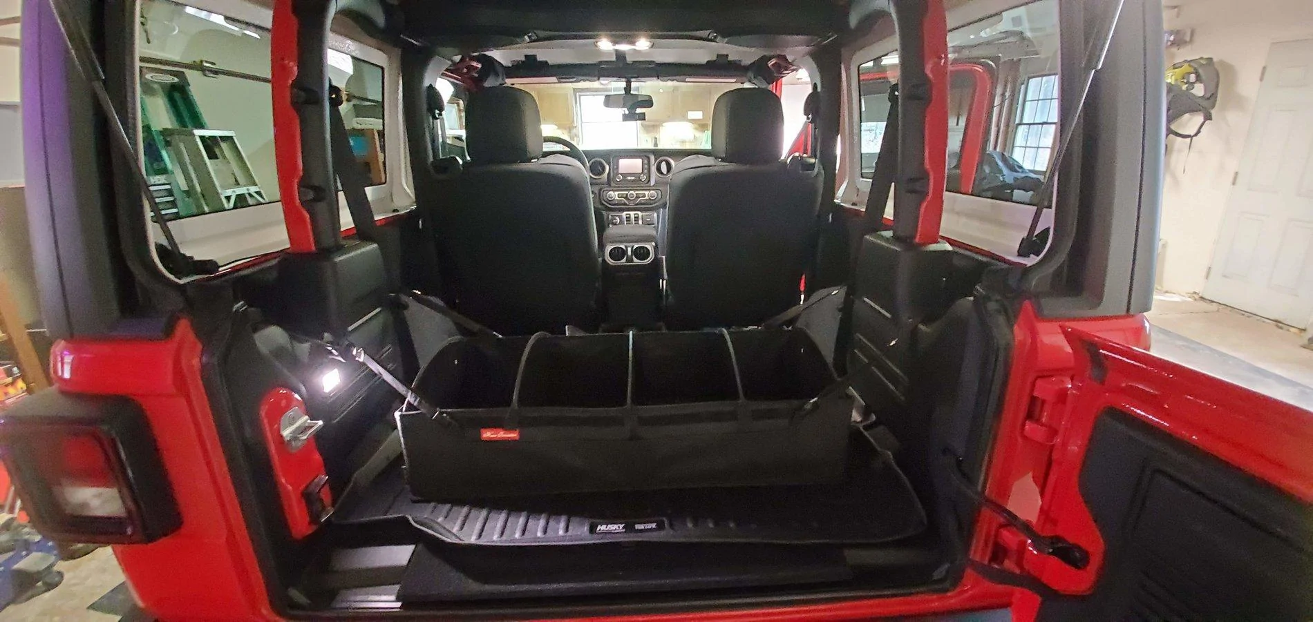 Jeep Wrangler JL 2 door freedom panel storage 20200111_101424