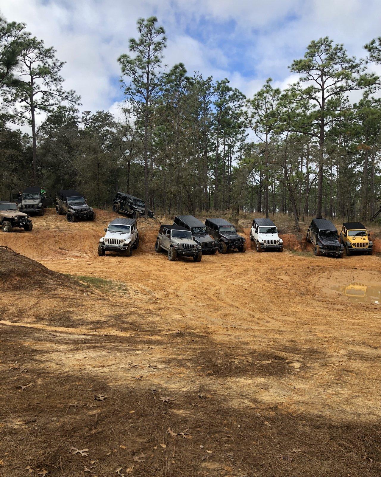 Jeep Wrangler JL Post up your Jeep life! E7CFA0A0-FF58-46EA-82BF-7D66341E078F