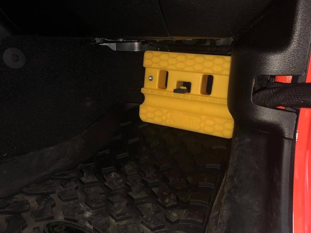 Jeep Wrangler JL AEV Under Dash Mounting Kit for Jack Base - JL wkYe83xEv0B2dsaYYhxflNtL05CLkVJHwm_lL7rybYeTQAtza985pwrsWaePXwT4wEhhkl9O5gC0uV3W0Q=w1250-h937