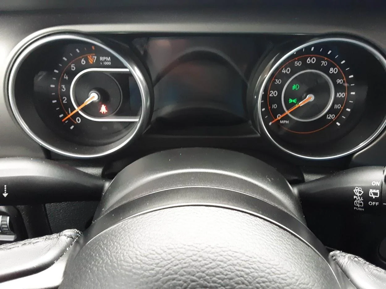 Jeep Wrangler JL 999999 Odometer fT-o63ma_K_CPnXVj25lXPi78cNiPnKqDVrO3j3iars9TiJ-3a6JJnZc0E7MMXDYdPfMefQT0ko6u4w7n4=w1250-h937