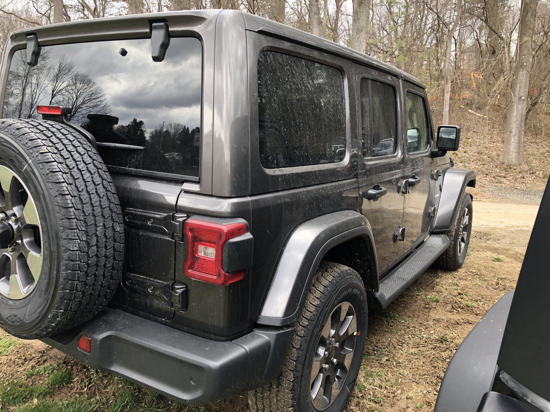 Jeep Wrangler JL Automatic Sticker and Build Sheet tracking B7F4D38D-9174-4C5D-B00C-E1DC4C8FD7B8