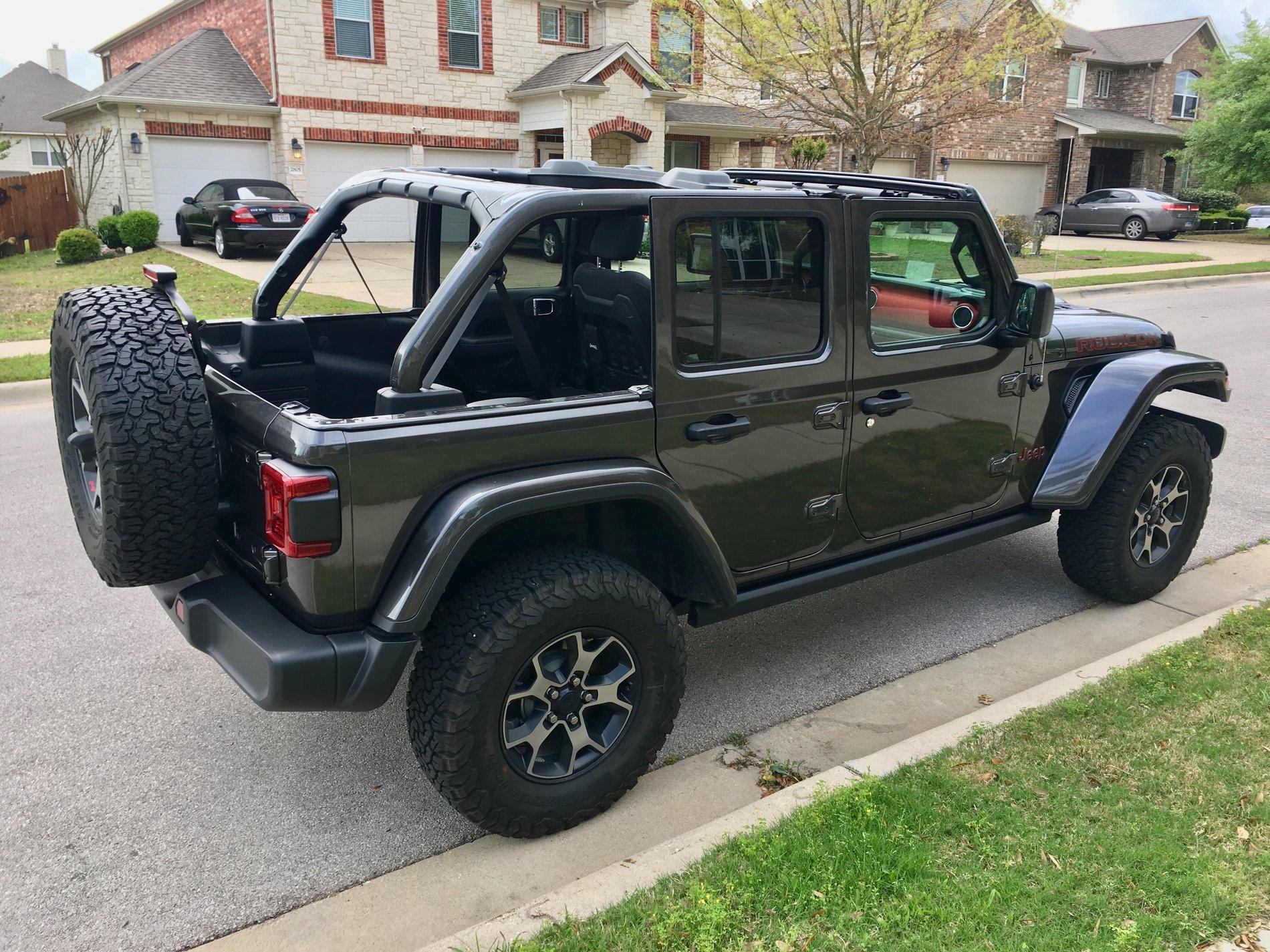 Jeep Wrangler JL GRANITE CRYSTAL METALLIC Wrangler JL Club 03CAB5CA-E87F-4DC7-B4B9-7F1F50372914