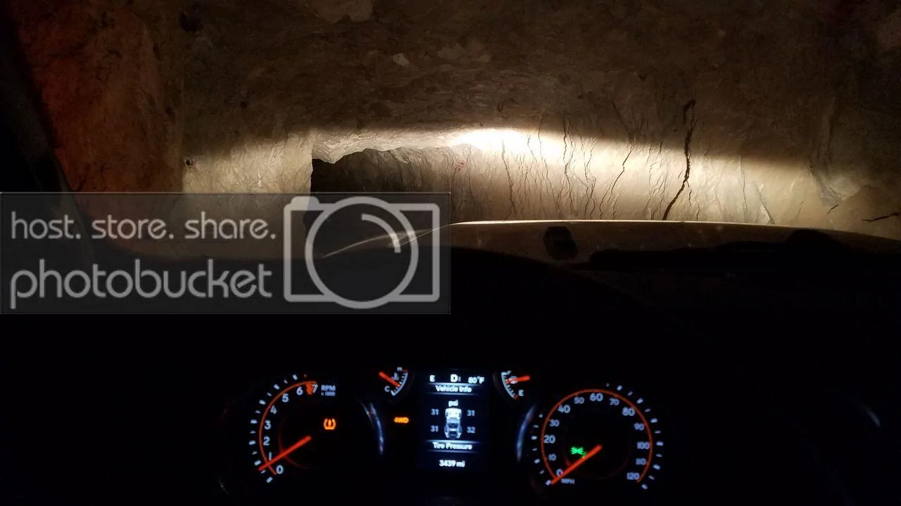 Jeep Wrangler JL What is the adjustable switch for? 20190617_115137_zpsottnienc