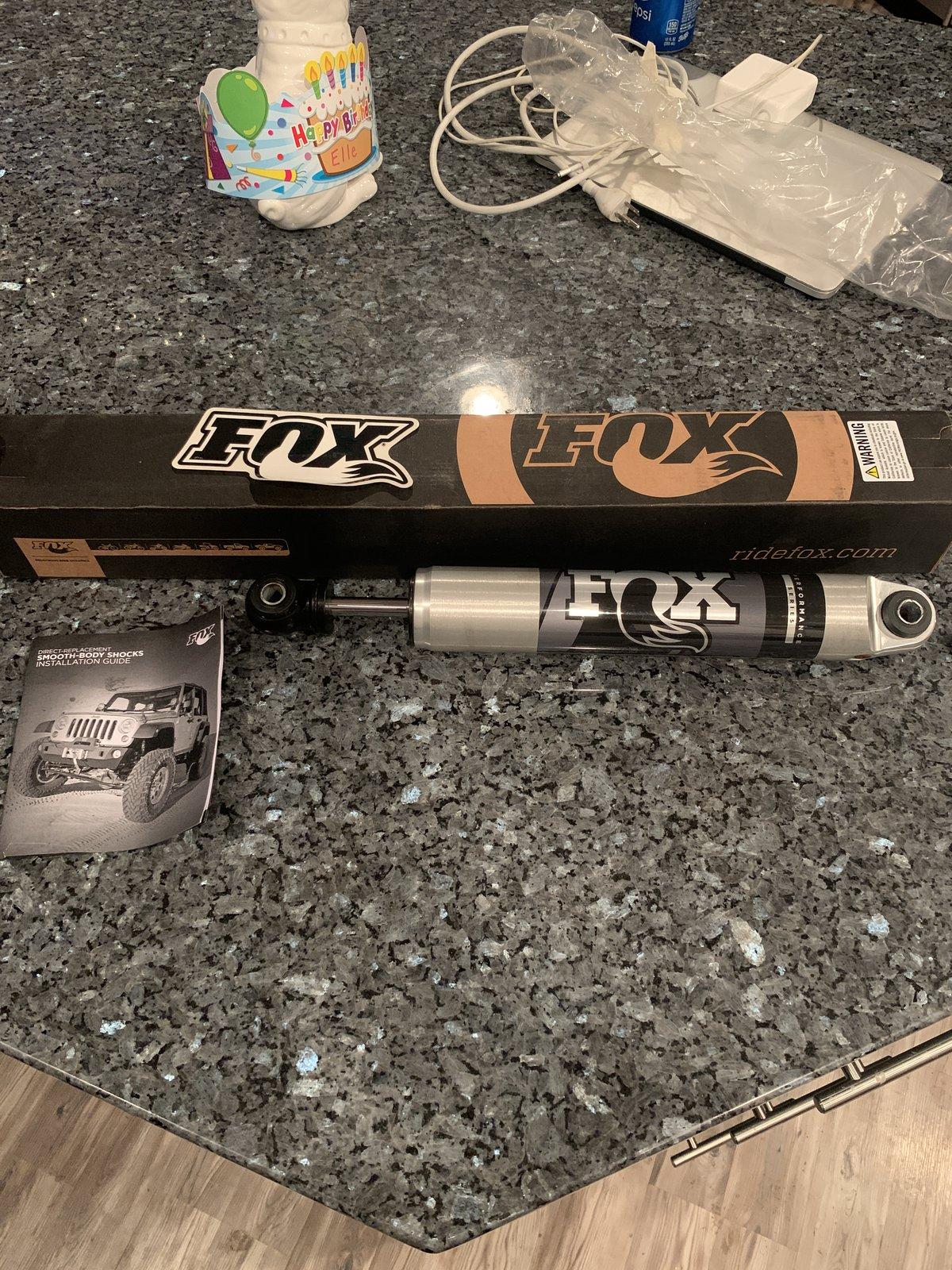Jeep Wrangler JL Fox 2.0 performance series IFP steering stabilizer 122A6CFA-BE51-4C71-AA80-2C3D2BBFFEE9