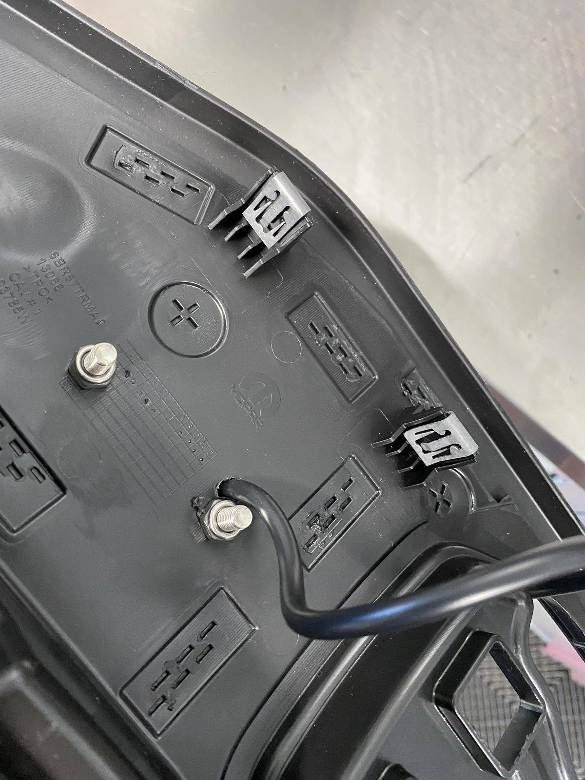 Jeep Wrangler JL Remove sound bar center section - help DB24B2E1-772C-47EF-BA4C-AEF736AB6F4B