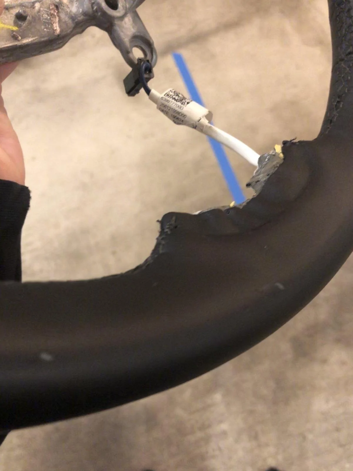 Jeep Wrangler JL Heated steering wheel, airbag, armrest FEB9F8D1-CC4C-4BE9-9C78-6CD3BFC92B5E