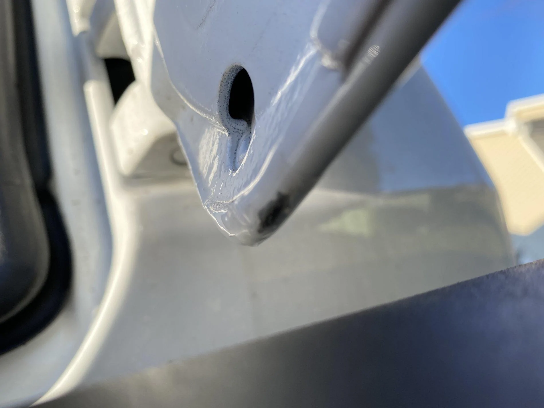 Jeep Wrangler JL Tailgate bottom rubbing - paint coming off D447E2E2-5F8F-4D05-8BB3-B71F99867012