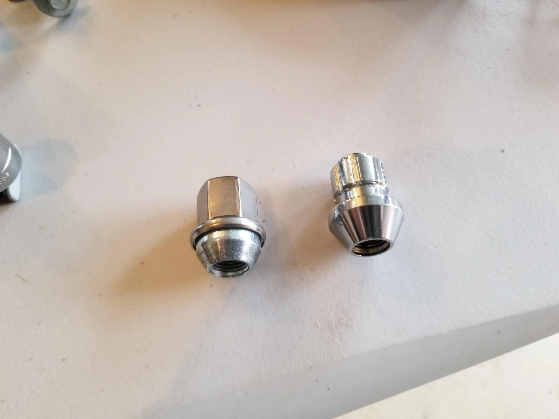 Jeep Wrangler JL Spline lug nuts - Gorilla vs Quadratec vs Pro Comps 20181215_112606