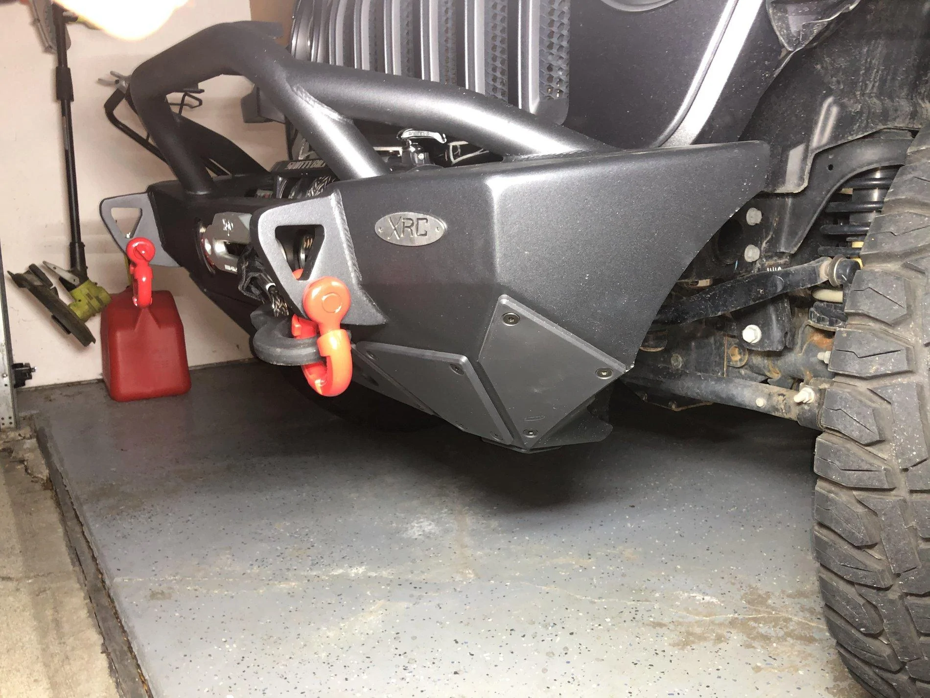 Jeep Wrangler JL FS: Smittybuilt XRC Gen 2 Front Bumper 09E415AA-A484-4BF0-8FE7-5359800FC3F9