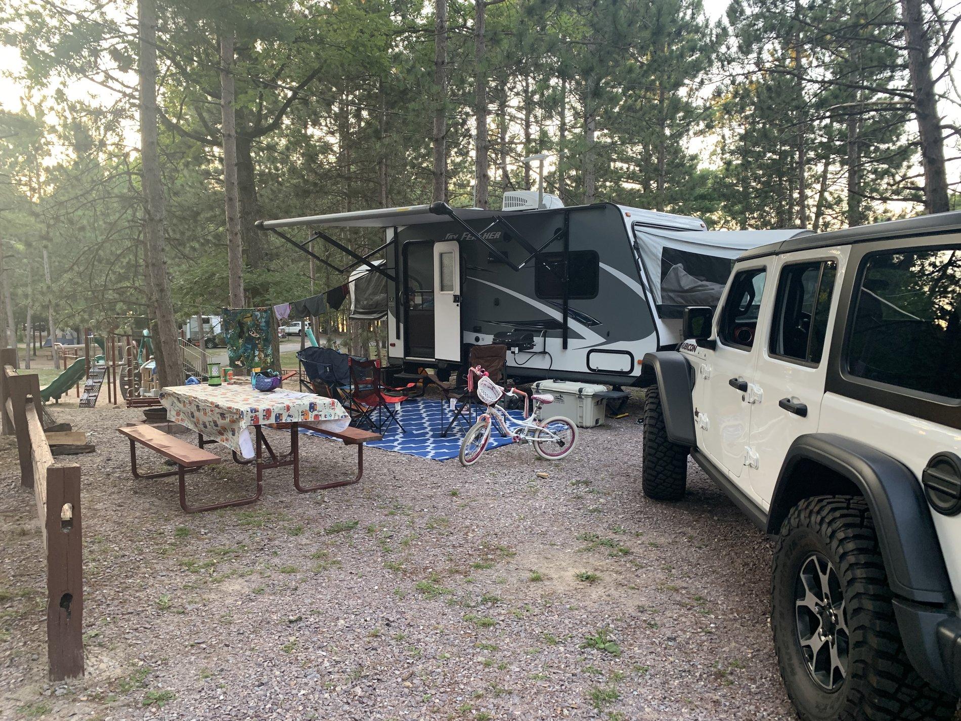 Jeep Wrangler JL Towing a camper lifted 6CC3A58A-AC4D-4FD4-8D0A-FCF0AF4DBD8B
