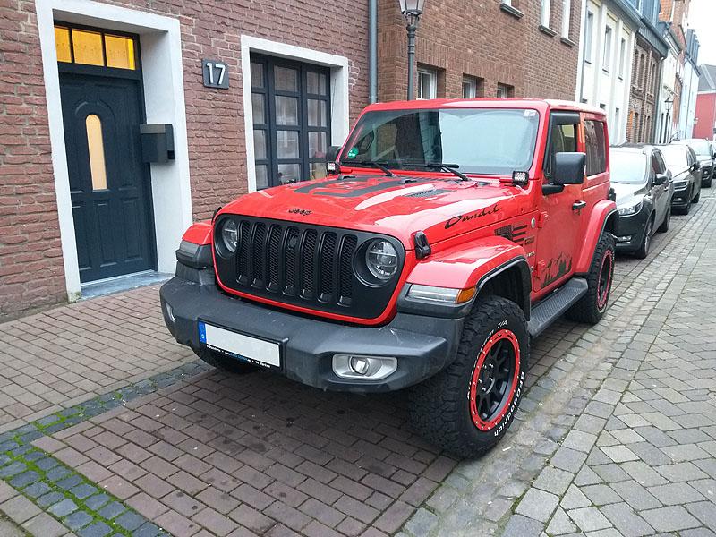 Jeep Wrangler JL Mopar Satin Black Grill 056