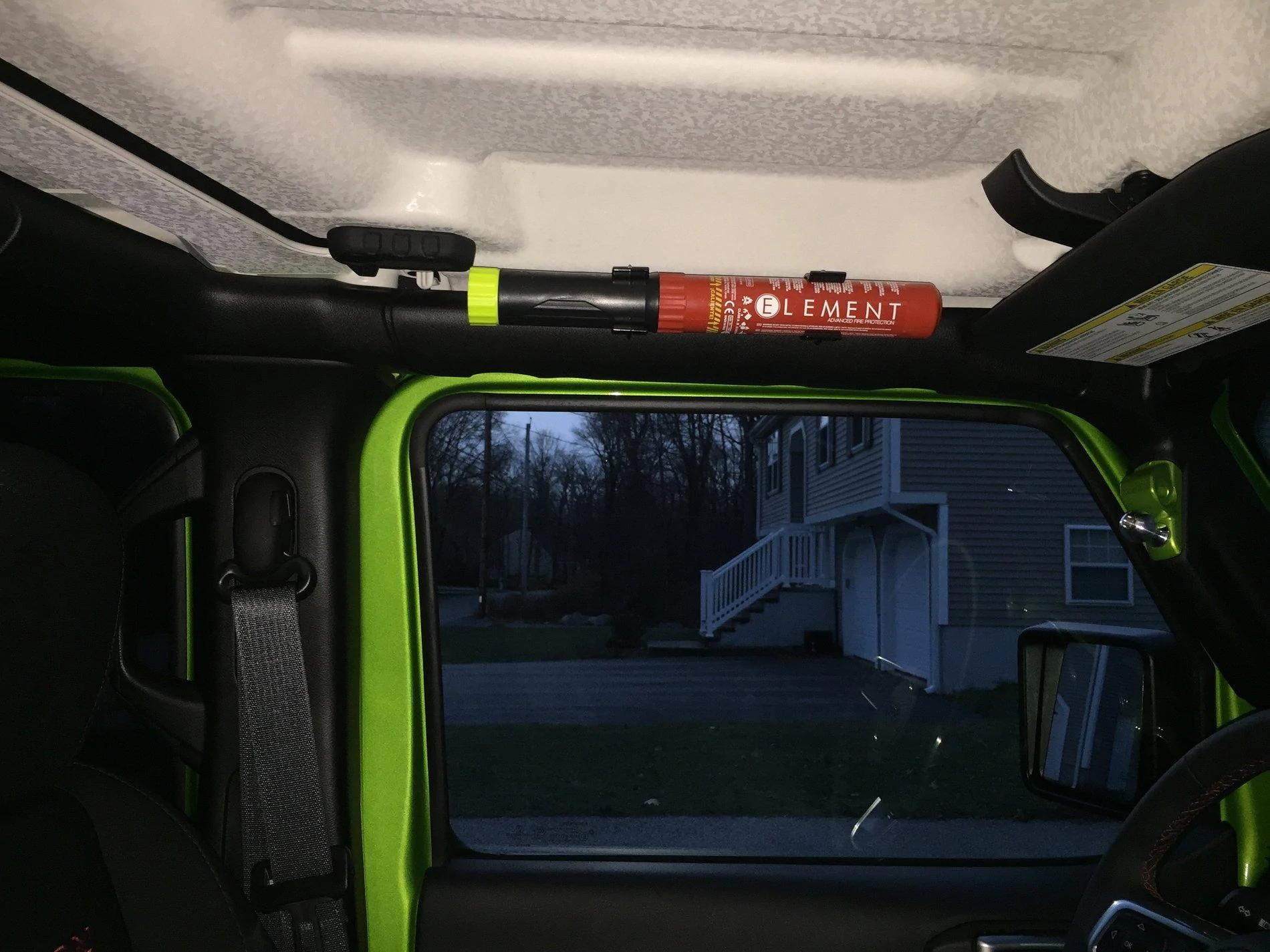 Jeep Wrangler JL Element Fire Extinguisher location and mounting. 21260A1F-482B-44A7-BD6C-8EFEC9A251D2