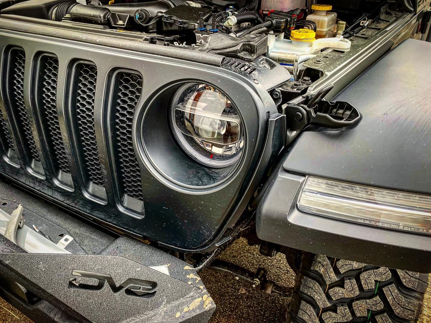 Jeep Wrangler JL Mopar Satin Black Grill 439BD02D-2B68-4E13-AB66-95FD4EF65D1A