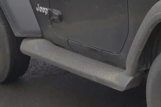 Jeep Wrangler JL Best knock-off mod ever? steps