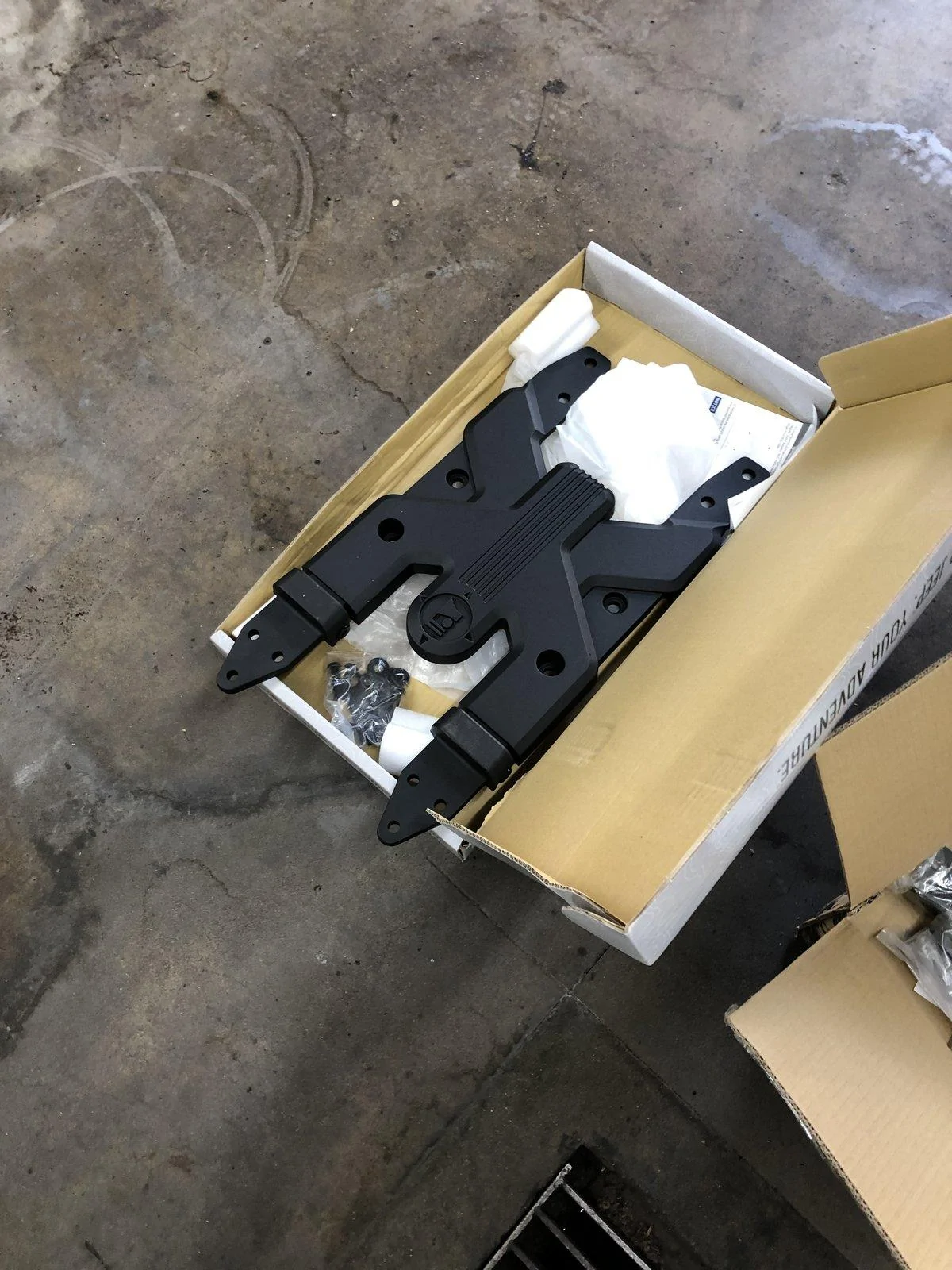 Jeep Wrangler JL Is Tailgate Reinforcement Needed? 58827750258__5A6A94AE-DD52-4889-B146-6D0421A1074E