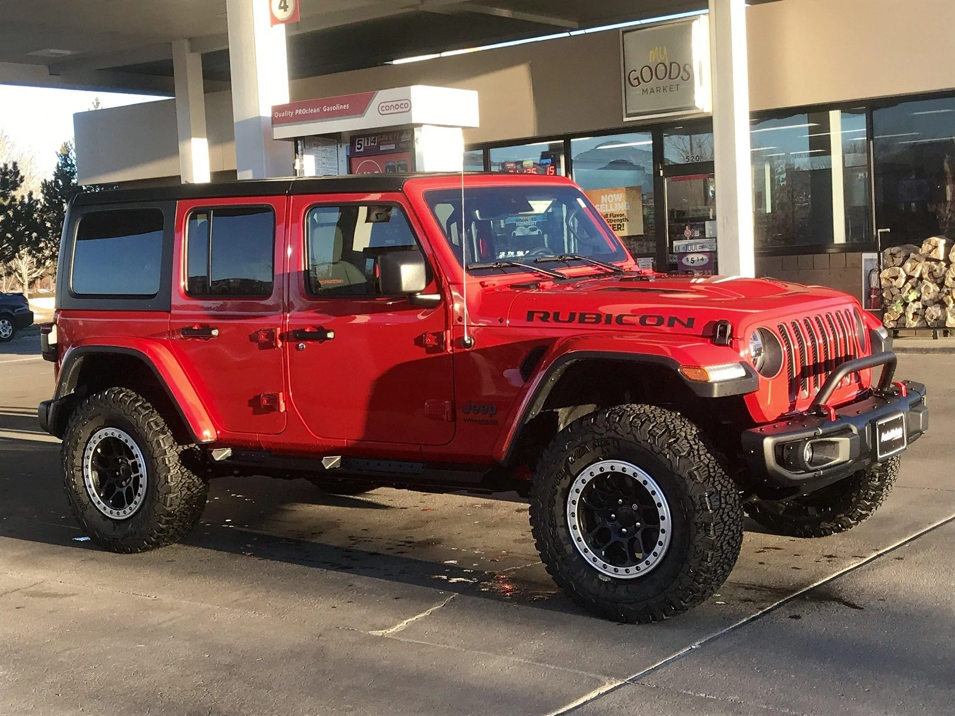 Jeep Wrangler JL Mopar bead lock capable wheels 0C5D973B-ABA6-4988-ABEE-FA4279A7246A