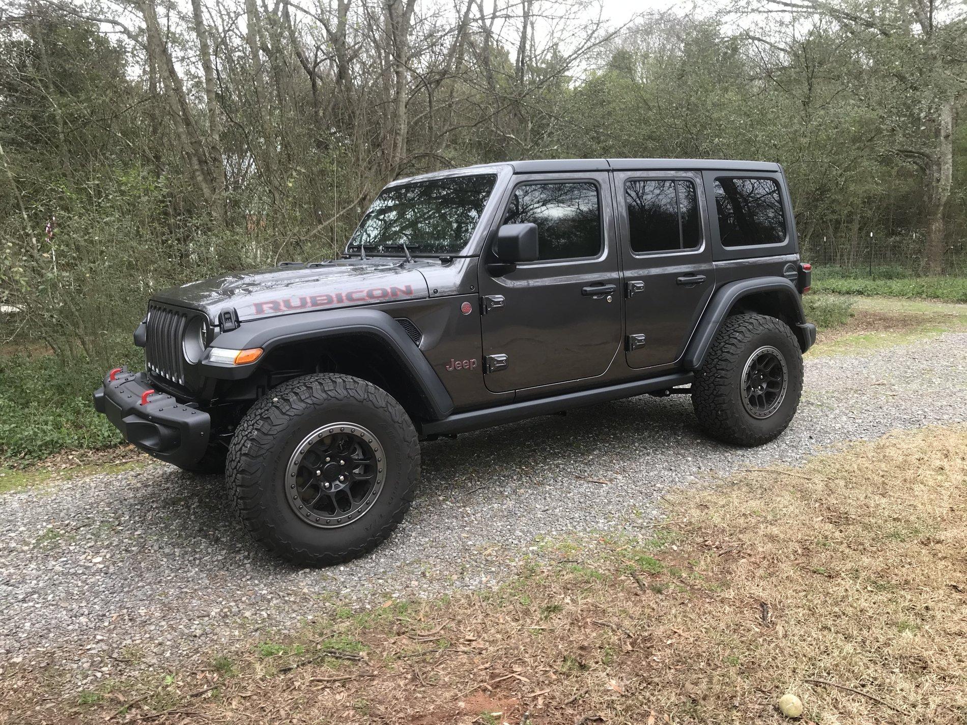 Jeep Wrangler JL Mopar bead lock capable wheels A3E22067-1EAE-4543-A63A-622341CFBB15