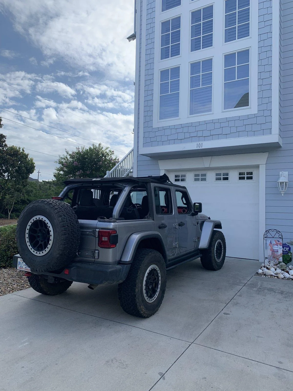 Jeep Wrangler JL Mopar bead lock capable wheels 150AA881-34CA-4B34-BADC-241BF323783C