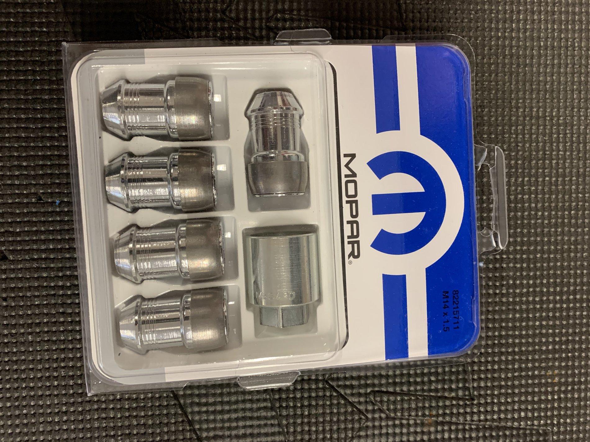 Jeep Wrangler JL Mopar Wheel Locks  **SOLD** Z0KMeKgPREOUm%50d52SYw