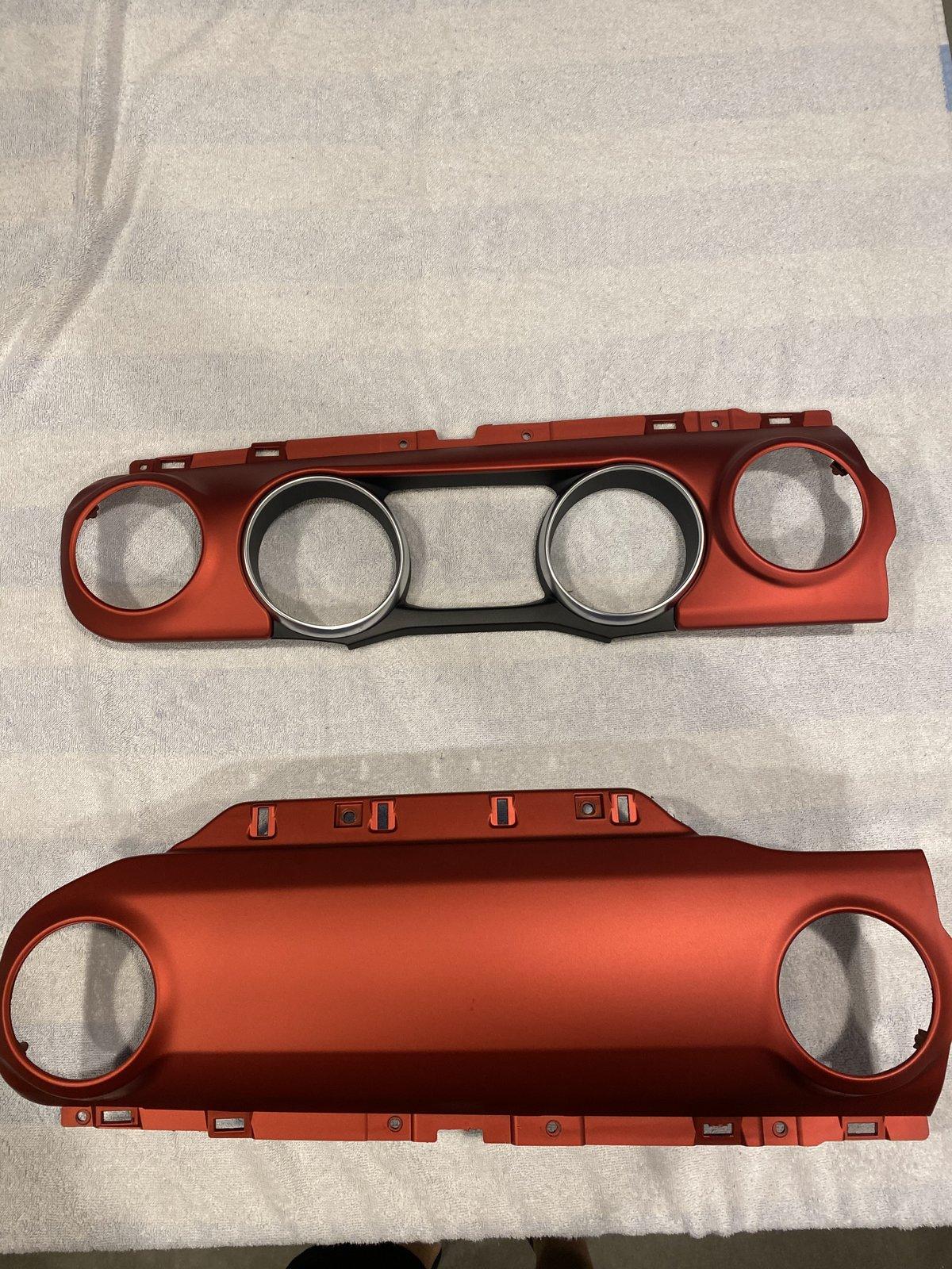 Jeep Wrangler JL Rubicon red dash 1856F5C5-1F1E-4CD5-B21F-E66D21F4D574