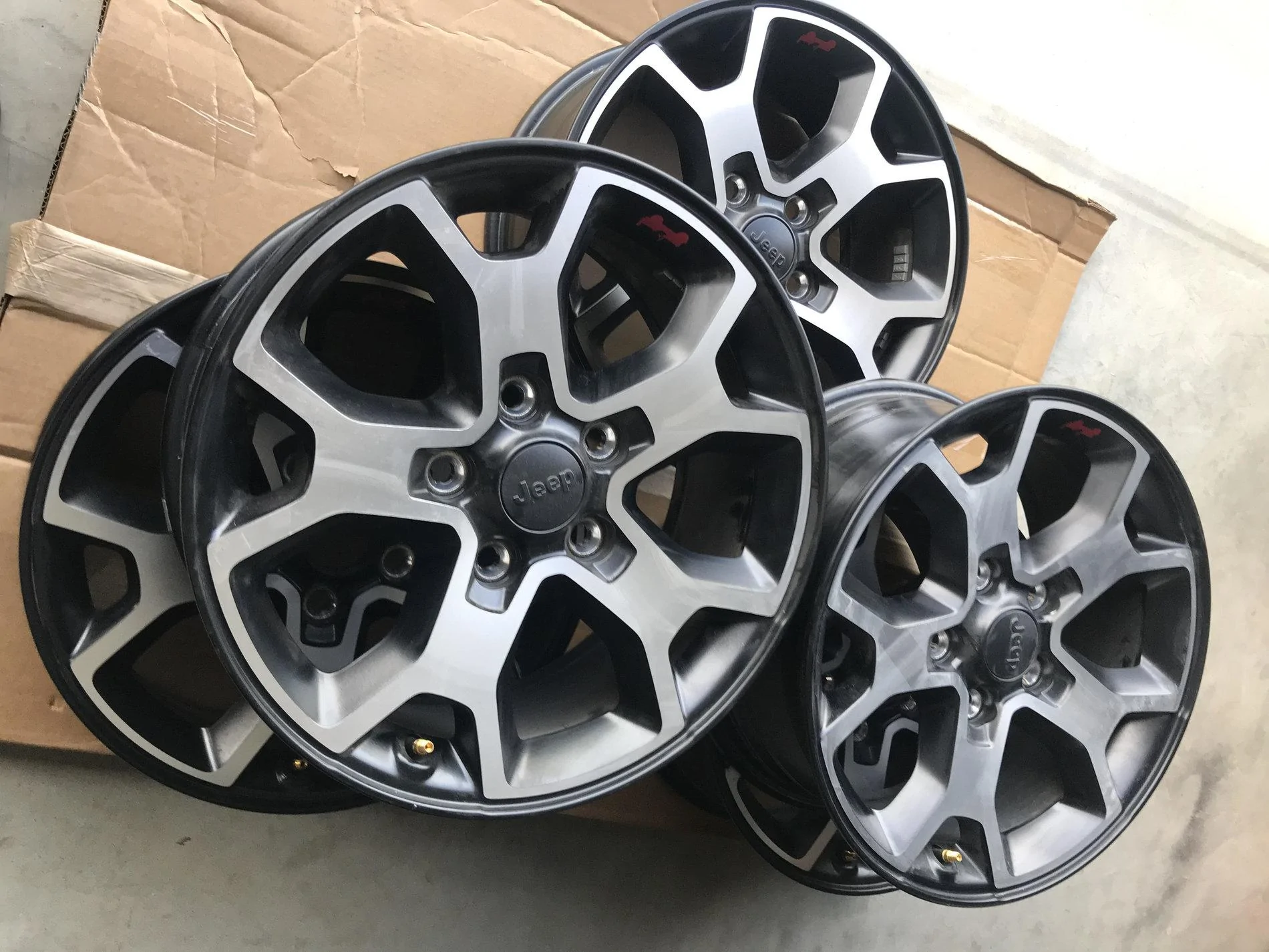 Jeep Wrangler JL 5 Rubicon wheels $400 wheels