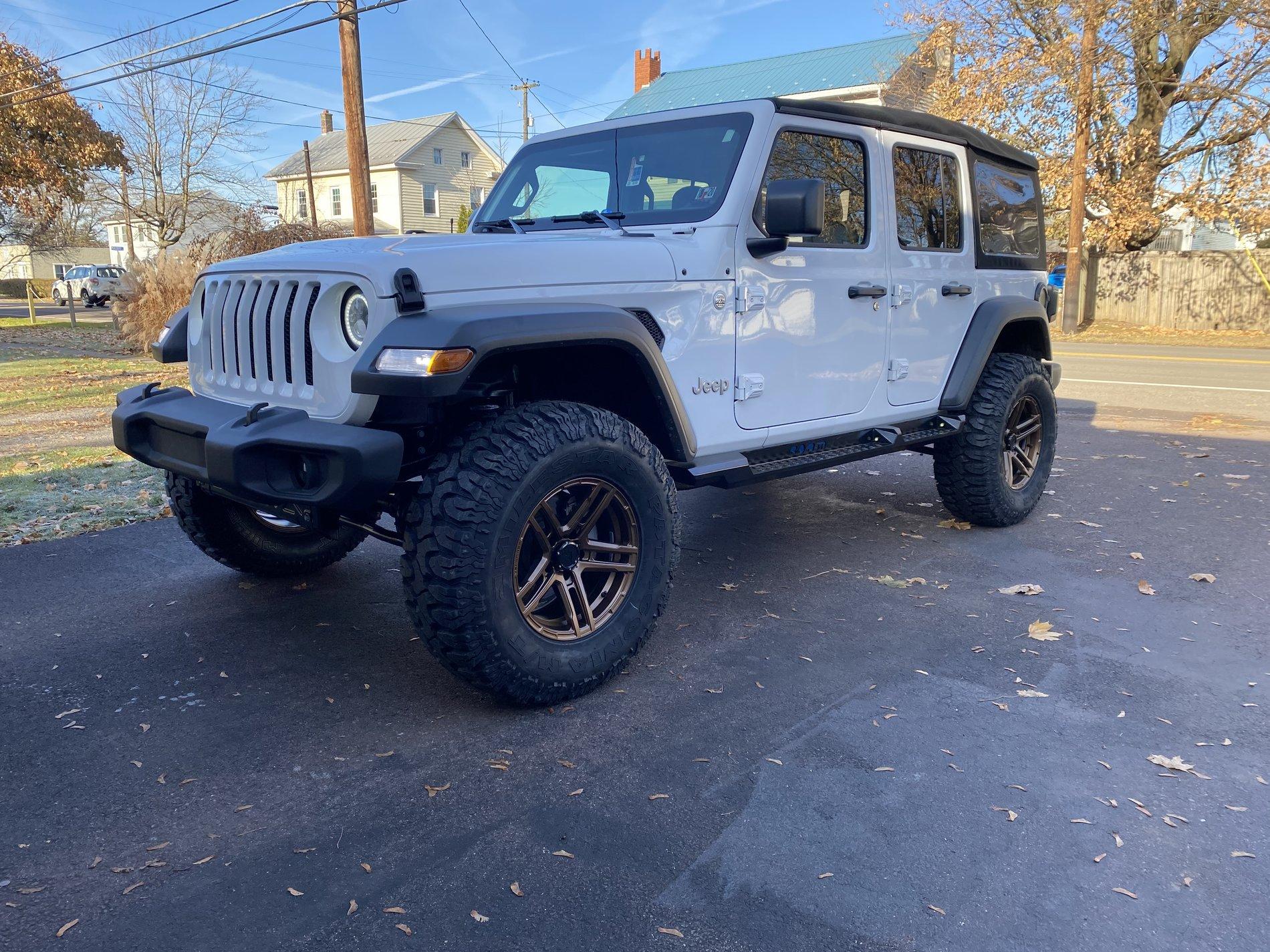 315/70/r17 on stock Sahara? | Jeep Wrangler Forums (JL / JLU