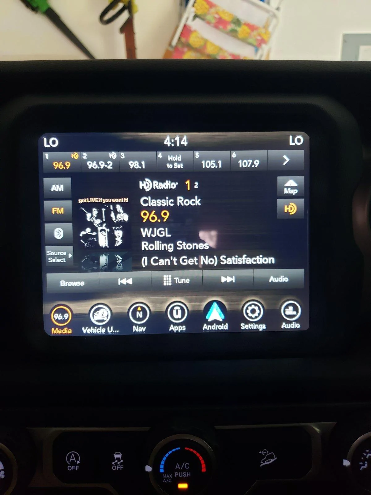 Jeep Wrangler JL Jeep JL Uconnect 8.4 upgrade help! 20200205_161500