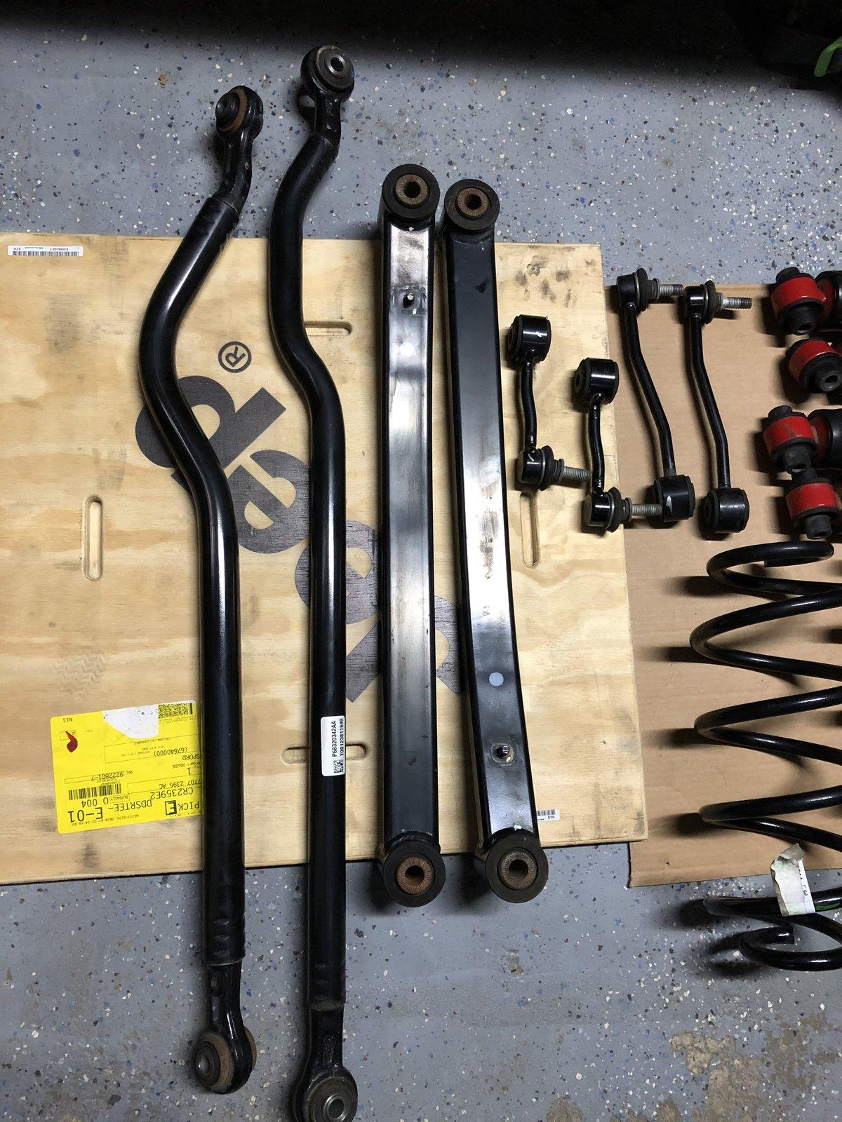 Jeep Wrangler JL JLU Rubicon Stock Suspension 7E36757B-9E95-47B5-9BBB-19553236AAF0