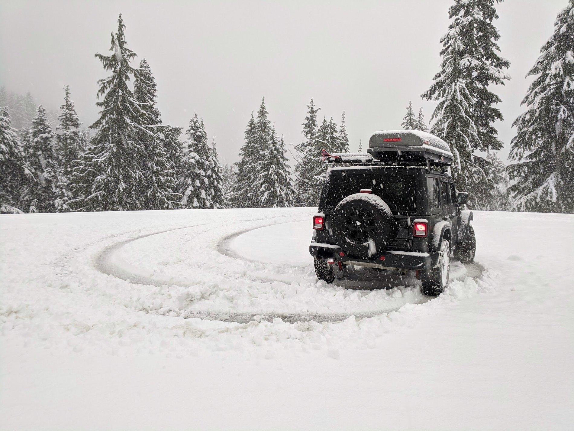 Jeep Wrangler JL Thule, Rhino Rack, or... Yakima? (gutter mounted crossbars) F3964907-5C9A-4EAD-A45A-9DA6DDD2850B