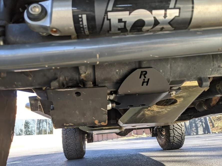 Jeep Wrangler JL ROCK HARD 4X4 Front Control arm skids. y9h5XVA