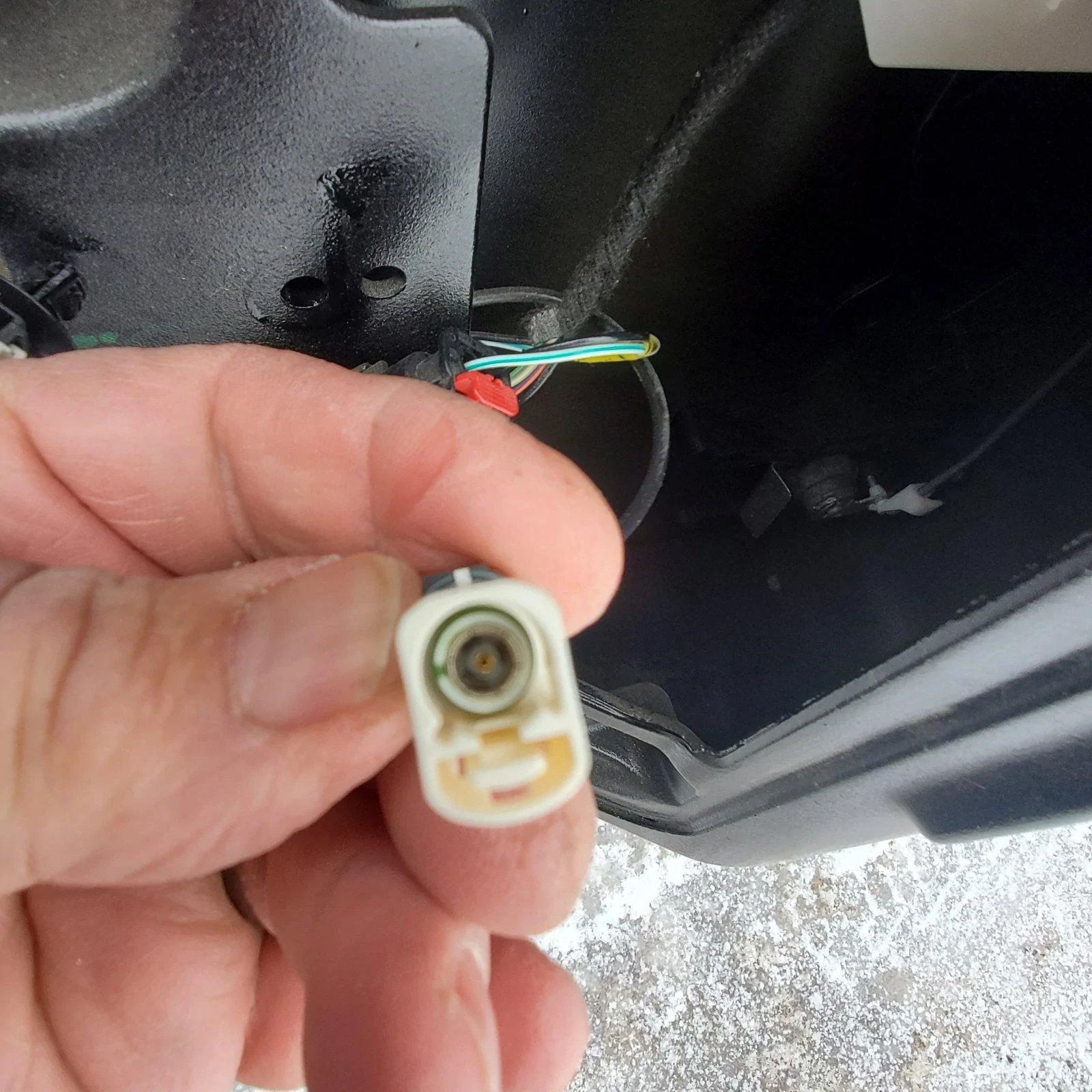 Jeep Wrangler JL Audio system issue - cutting in and out 20200131_113402