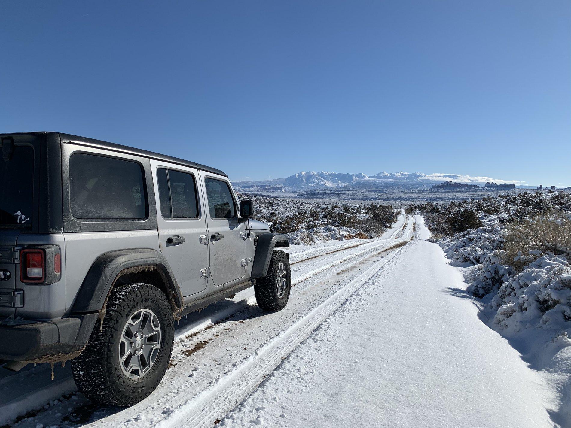 Jeep Wrangler JL Jeeps in Snow... post pics. 1182D92E-3523-46FD-89DF-A2C75B268885